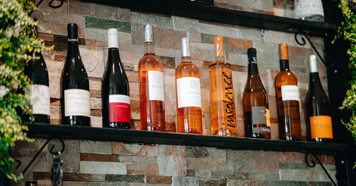 Un vino costoso non significa sempre una migliore qualità. Dai anche un'occhiata alle etichette e alla cantina per orientarti meglio. ❌