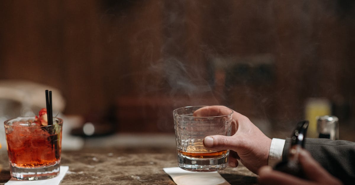 découvrez le charme envoûtant de la bourgogne, une région viticole renommée pour ses paysages pittoresques, ses prestigieux crus et sa riche histoire. explorez ses villages médiévaux, savourez une cuisine d'exception et plongez dans l'art de vivre à la bourguignonne.