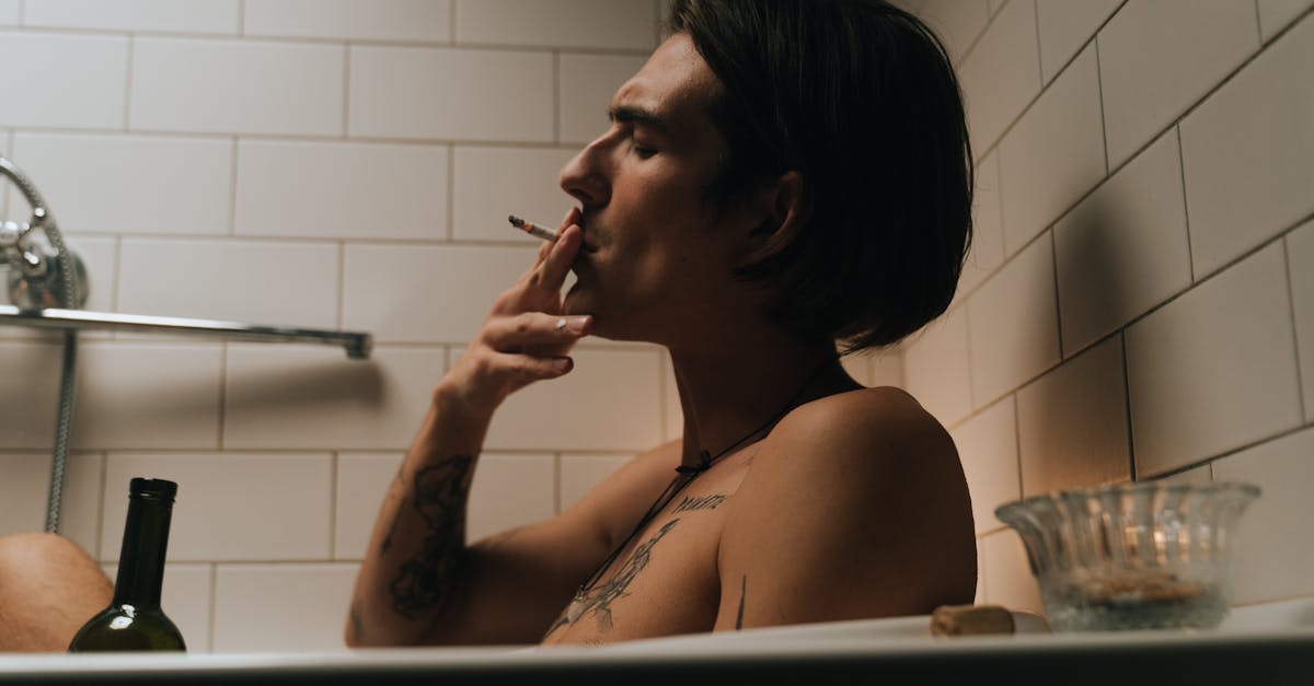 découvrez l'élégance des vins blancs du rhône, alliant fraîcheur et complexité. parfaits pour accompagner vos plats, ces crus offrent des arômes floraux et fruités qui sauront ravir vos papilles.