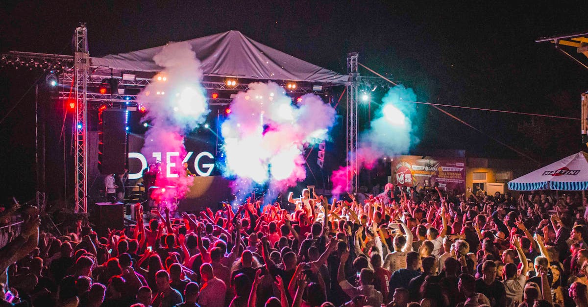 Otkrijte nezaobilazni festival godine! Uronite u svečanu atmosferu uz koncerte, predstave i razne aktivnosti za cijelu porodicu. Ne propustite ovo jedinstveno iskustvo koje će proslaviti kulturu i kreativnost u izuzetnom okruženju.