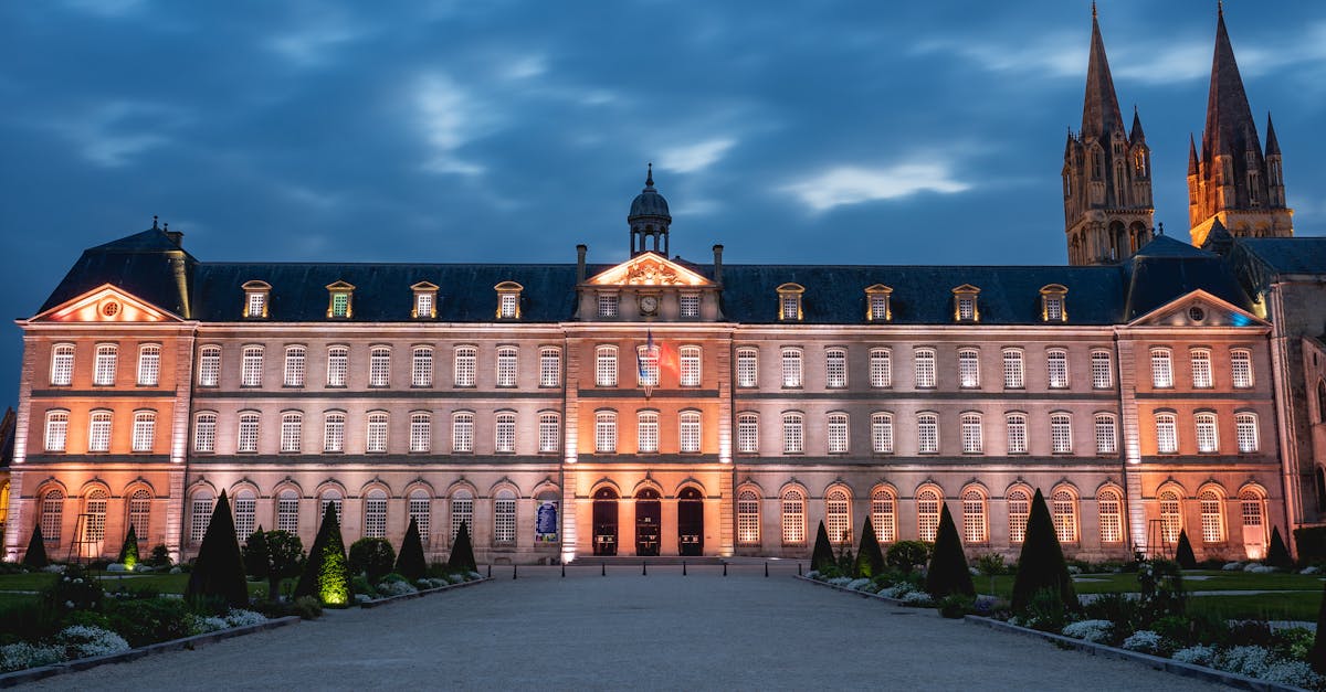 Introduction to food and wine pairings and the art of sensual tasting 🍫