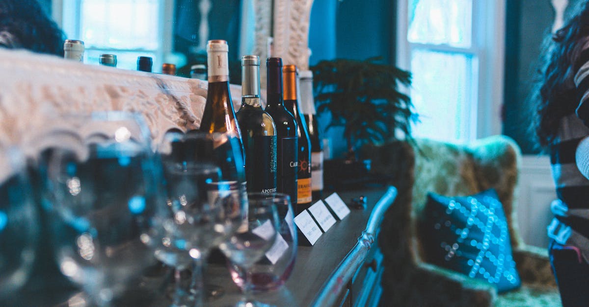 découvrez notre sélection de vins rosés, parfaits pour les apéritifs ensoleillés et les repas d'été. profitez de la fraîcheur et des arômes fruités de ces nectars pour accompagner vos moments de convivialité.