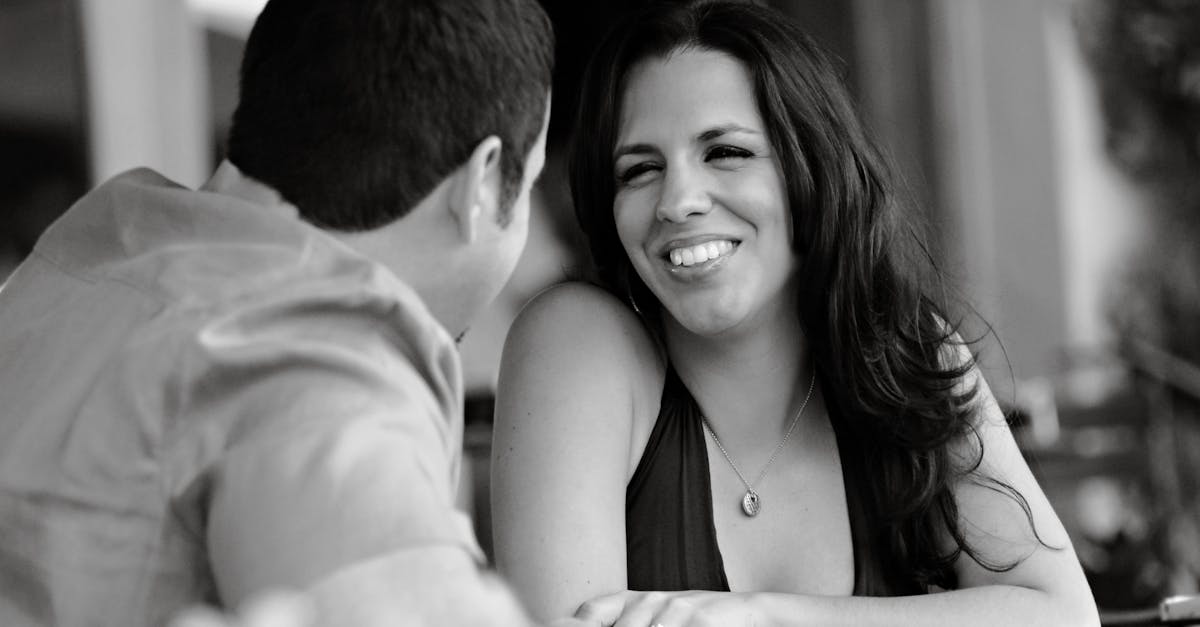 Këto tensione mund të ndikojnë në cilësinë e verës, strategjinë e marketingut dhe madje edhe në jetëgjatësinë e pronës. Në një botë ku reputacioni i verërave të mira është parësor, një konflikt i menaxhuar dobët mund të maskojë një krizë imazhi ose vështirësi financiare të fshehura, të tilla si ato të evokuara në çështjen Angélus. Familja duhet të mësojë patjetër të pajtojë respektin për trashëgiminë e saj dhe të përshtatet me kërkesat e reja të tregut të globalizuar të verës, përndryshe trashëgimia e saj mund të bëhet simbol i mosmarrëveshjes dhe jo emblemë e përsosmërisë.